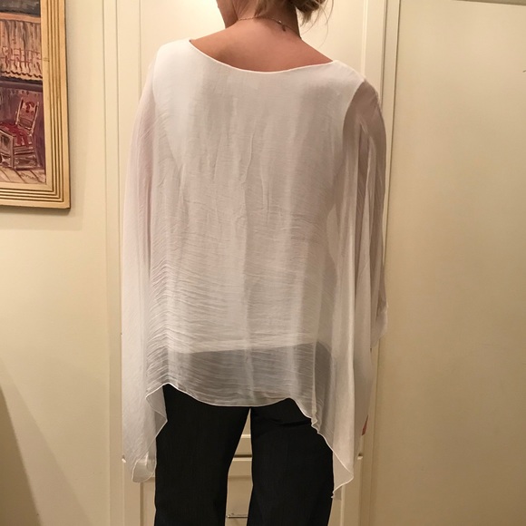 Gauzy White Flowing shirt - Picture 4 of 4